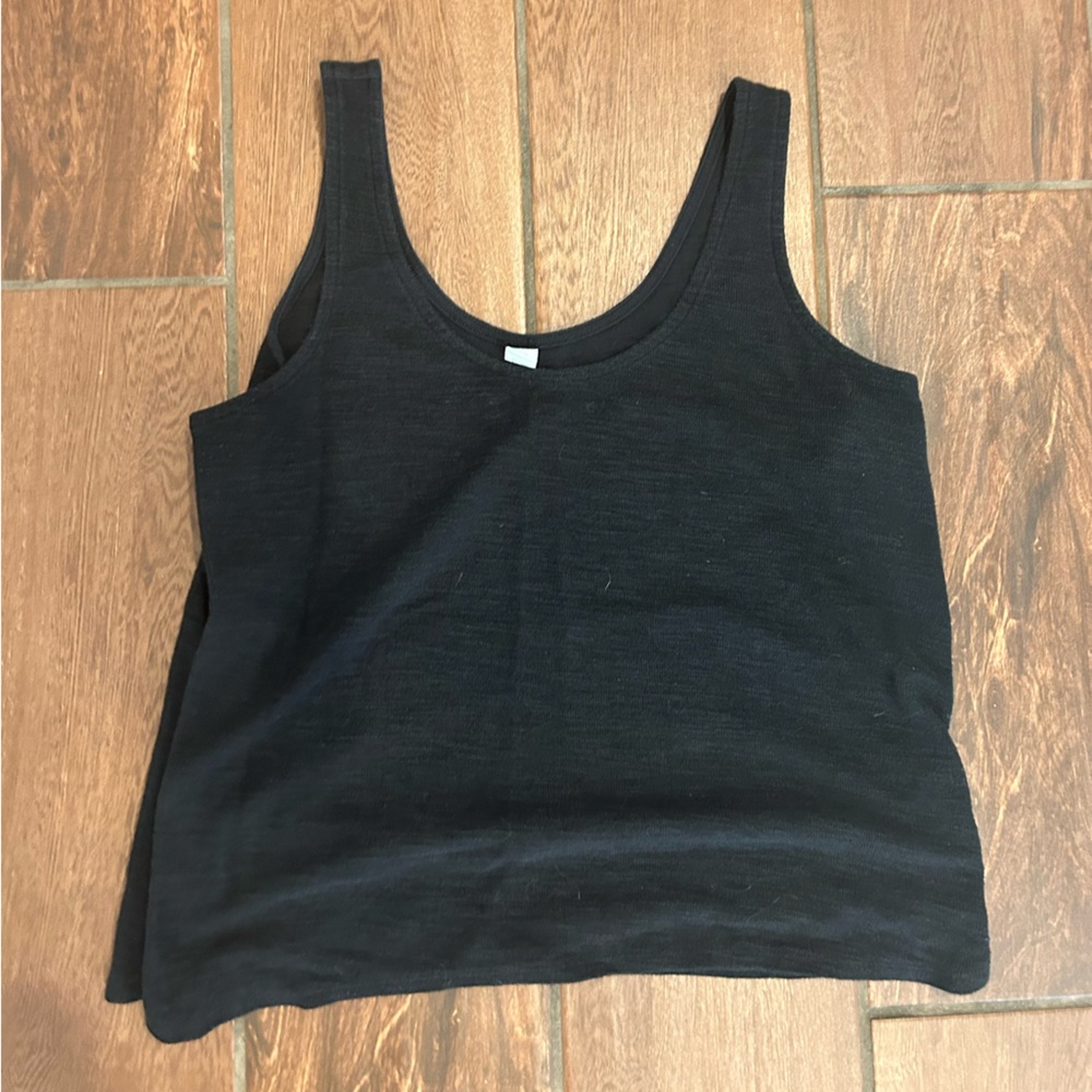 Old navy size M tall black shell tank top